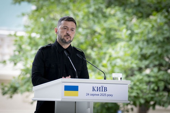 Zelensky “Acceleriamo sulle forniture dei sistemi di difesa aerea” Zelensky “Acceleriamo sulle forniture dei sistemi di difesa aerea”