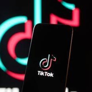 Disordini e proteste, TikTok condanna le violenze: attivata una 'task force' e rimossi video e account