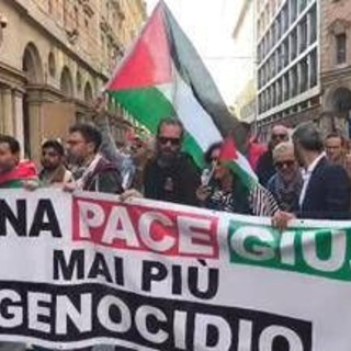 L'accordo su Gaza non ferma i cortei in Italia: manifestazioni a Milano, Torino e Bologna L'accordo su Gaza non ferma i cortei in Italia: manifestazioni a Milano, Torino e Bologna