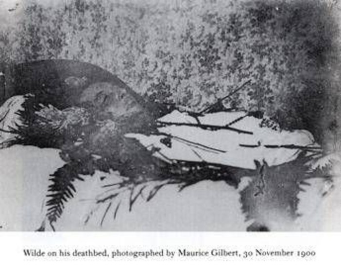 Oscar Wilde e la foto sul letto di morte, record all'asta
