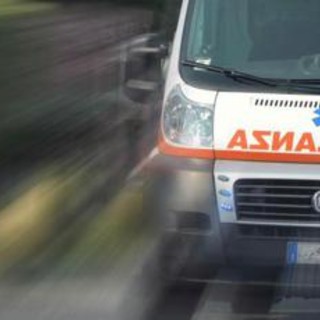 Camion salta carreggiata su A1, tre morti su un'ambulanza