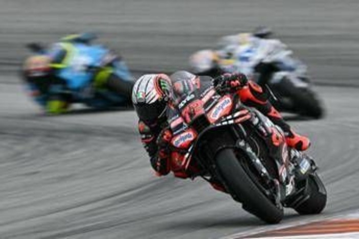 Gp Valencia, Bezzecchi vince ultimo appuntamento mondiale Gp Valencia, Bezzecchi vince ultimo appuntamento mondiale