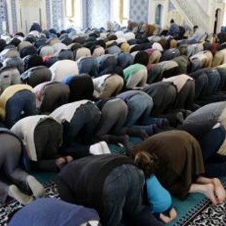 Sondaggio tra giovani arabi in Germania: per il 68% il Corano vale più della legge
