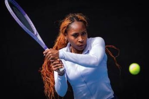 Gauff, debutto ok agli Australian Open e capelli rossi in 'omaggio' a Sinner