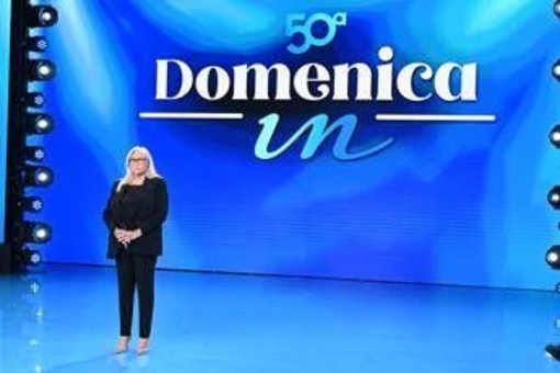 Domenica In, oggi nuovo appuntamento: tutti gli ospiti in studio Domenica In, oggi nuovo appuntamento: tutti gli ospiti in studio
