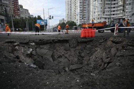 Ucraina, nuovo attacco russo su Kiev nella notte: due morti Ucraina, nuovo attacco russo su Kiev nella notte: due morti