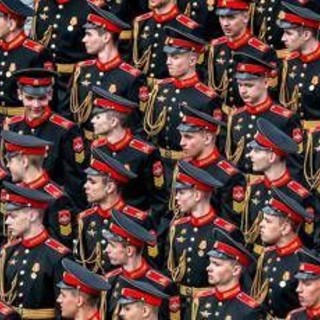Ucraina-Russia, una parata senza vittorie per Putin: svanisce l'immagine di uomo forte