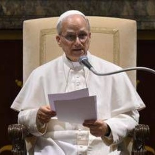Papa ai diplomatici: &quot;Basta armi. Dignità per i migranti. Famiglia è unione di uomo e donna&quot;