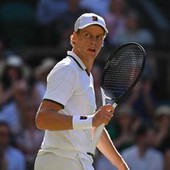 Sinner, Roddick lo esalta: "Lui rilassato come Federer, è un problema per tutti" Sinner, Roddick lo esalta: "Lui rilassato come Federer, è un problema per tutti"
