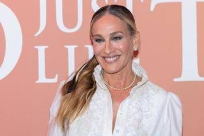 Sarah Jessica Parker accende una speranza: &quot;La fine di 'And Just Like That' potrebbe essere una pausa&quot;