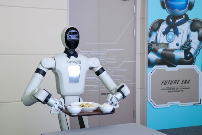 La Cina studia “100 standard” da applicare alla produzione di robot umanoidi La Cina studia “100 standard” da applicare alla produzione di robot umanoidi