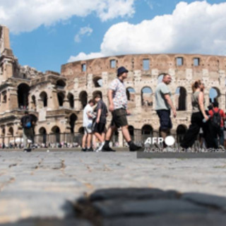 Roma, Washington Post: le ''nonne che fanno la pasta'' sono la nuova trappola per turisti Roma, Washington Post: le ''nonne che fanno la pasta'' sono la nuova trappola per turisti