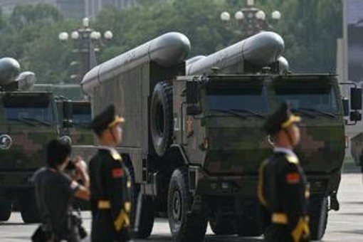 Cina, immagini satellitari rivelano nuova corsa agli armamenti: l'analisi Cina, immagini satellitari rivelano nuova corsa agli armamenti: l'analisi