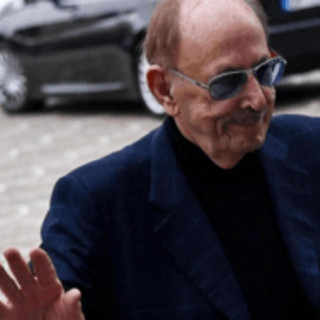 Impazza il risiko editoria, Angelucci sale al 65% de Il Giornale: Del Vecchio e Gedi in movimento