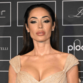 Raffaella Fico: "Io tradita, l'ho cacciato subito di casa. Smettiamola di dare la colpa alle donne"