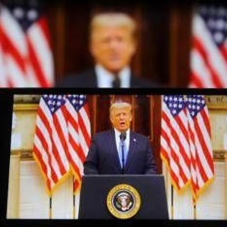 Trump, nuovo affondo contro l'Europa: "Sta andando in una brutta direzione"