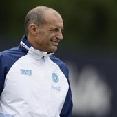 Napoli-Carrarese: orario, probabile formazione e dove vederla in tv