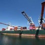 Ue sospende contromisure dopo accordo sui dazi Usa al 15%