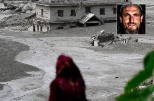 Alluvione in Nepal, l'italiano tratto in salvo: "In pullman a 20 metri dal disastro, un'onda gigantesca di fango e detriti, poi il boato" Alluvione in Nepal, l'italiano tratto in salvo: "In pullman a 20 metri dal disastro, un'onda gigantesca di fango e detriti, poi il boato"