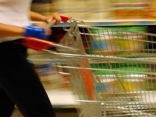 Inflazione, a giugno sale all'1,7%: carrello spesa +2,8%