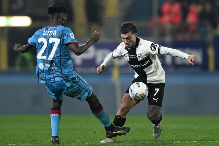 Parma-Cagliari 1-1, a Folorunsho risponde Oristanio Parma-Cagliari 1-1, a Folorunsho risponde Oristanio