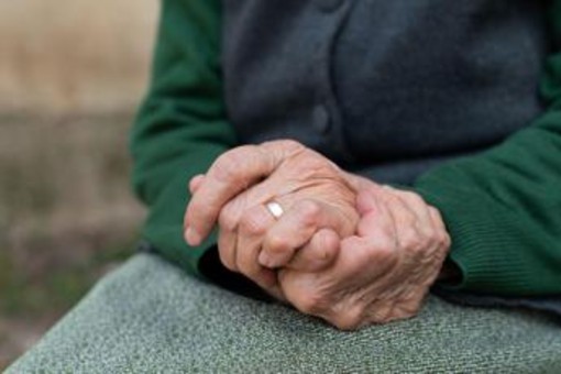 Si allena, beve birra e va a ballare: i segreti di una donna di 101 anni