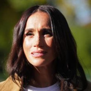 Buckingham Palace mette i paletti a Meghan e Harry: "Qualsiasi iniziativa a titolo personale"
