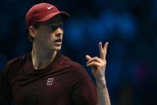 Tennis, Sinner sempre favorito alle ATP Finals, Alcaraz lo insegue