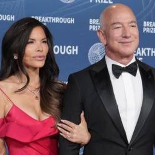Jeff Bezos e Lauren Sanchez, Venezia si prepara alle nozze da favola