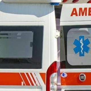 Palermo, braccio fuori dal finestrino si incastra nella ringhiera del tram: arto amputato Palermo, braccio fuori dal finestrino si incastra nella ringhiera del tram: arto amputato