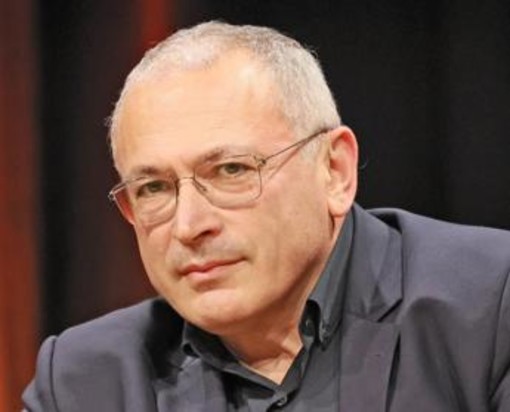 &quot;Putin vuole distruggere l'Occidente e durare altri 15 anni&quot;. Parla il dissidente Khodorkovsky