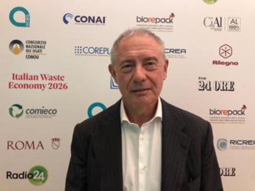 Sostenibilità, Urso (Mimit): "Italia leader in Europa in riciclo di materie prime" Sostenibilità, Urso (Mimit): "Italia leader in Europa in riciclo di materie prime"