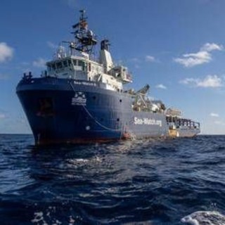 Migranti, Tribunale Catania revoca fermo Sea Watch 5
