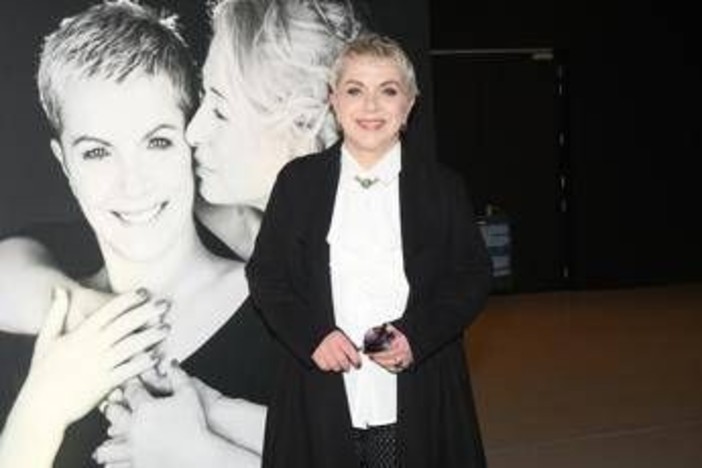 Rosanna Banfi, libera dal tumore: "Oggi è una splendida giornata, i linfonodi sono puliti" Rosanna Banfi, libera dal tumore: "Oggi è una splendida giornata, i linfonodi sono puliti"