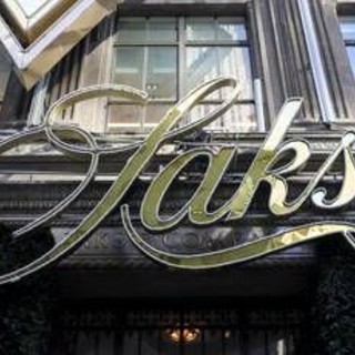 Saks in crisi, il colosso Usa dei grandi magazzini di lusso presenta istanza fallimento