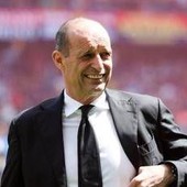 Allegri al Napoli? Da "Acciughina ingiocabile" a "esperto vincente", Max 'agita' i tifosi azzurri in Parlamento Allegri al Napoli? Da "Acciughina ingiocabile" a "esperto vincente", Max 'agita' i tifosi azzurri in Parlamento