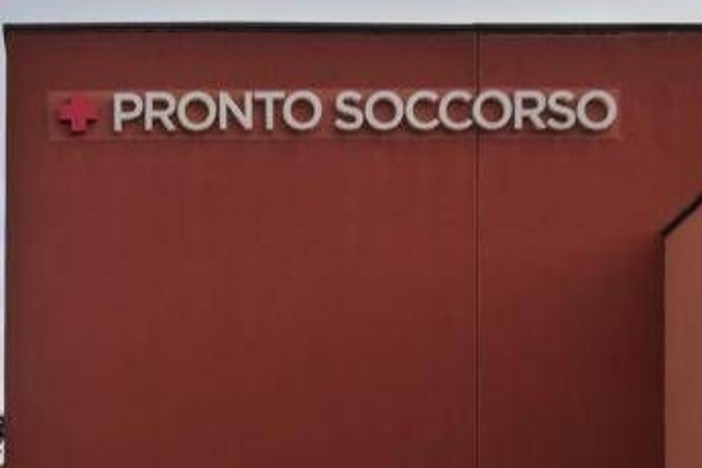 Milano, vola giù dalla finestra a scuola durante la ricreazione: ferita 11enne