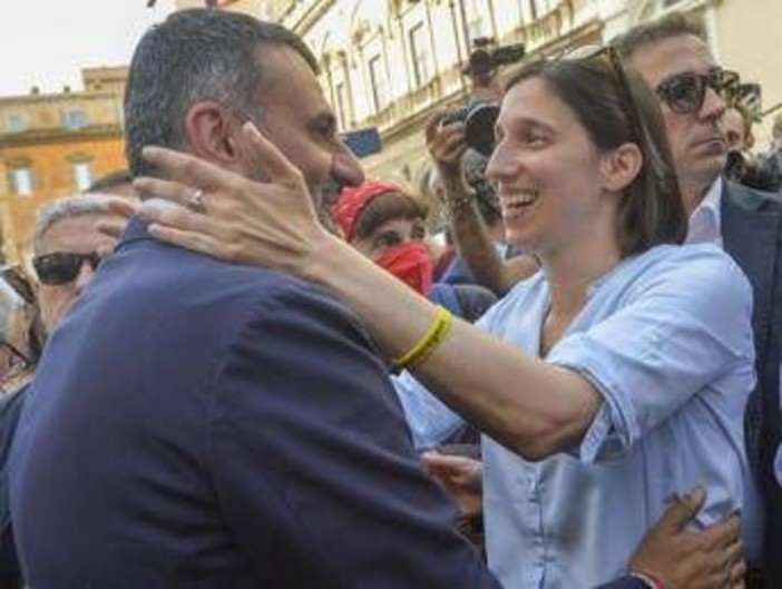 Puglia, Avs fa muro su Vendola e Decaro minaccia passo indietro: &quot;Non sono insostituibile&quot;