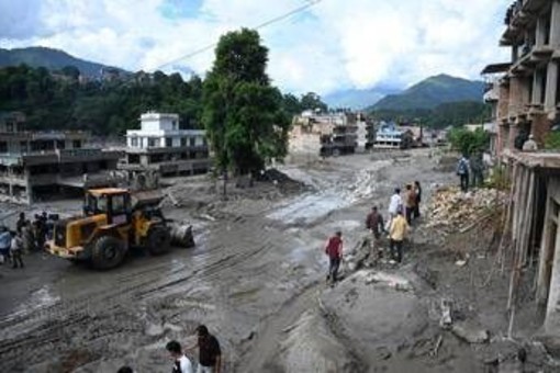 Alluvione in Nepal, sale a 469 il bilancio dei morti: oltre 1.400 dispersi