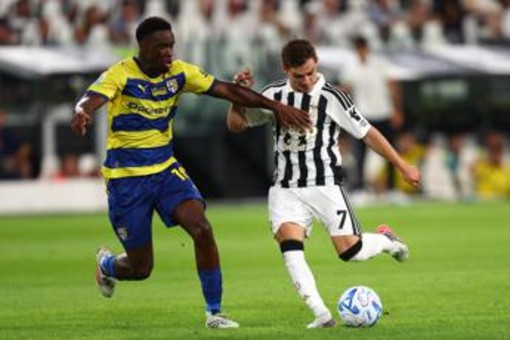 Juve-Parma, fallo in area su Keita e mancato rigore ai gialloblù? Cos'è successo