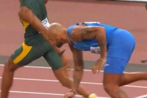 Jacobs urtato durante la 4x100, ora il ricorso? Cos'è successo ai Mondiali di atletica