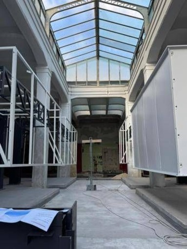 Proseguono lavori nuovo Mercato dell'Unità a Prati, arrivate le prime 'lanterne'&amp;nbsp;