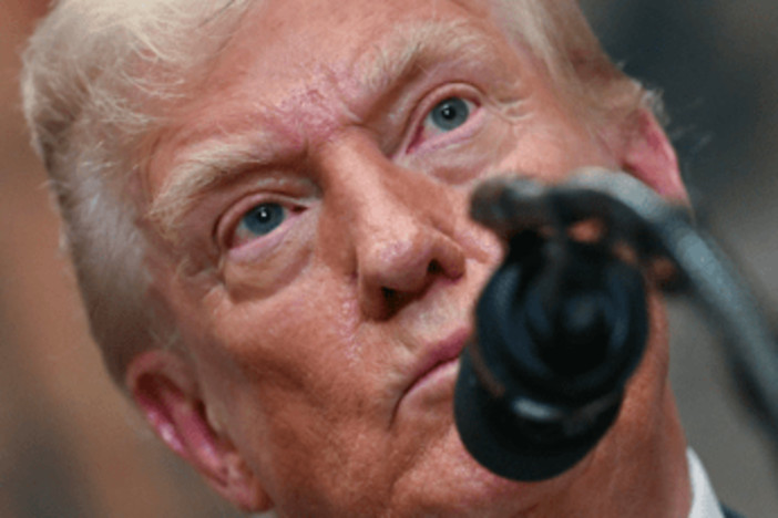 Trump, sondaggio boccia il presidente: Iran e economia, disapprovazione record