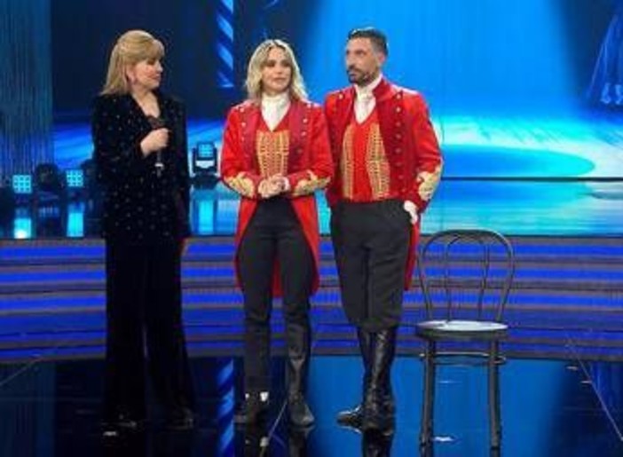 Ballando, gli infortuni fermano Fialdini-Pernice: "Non abbiamo scelta" Ballando, gli infortuni fermano Fialdini-Pernice: "Non abbiamo scelta"