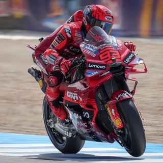 Marc Marquez vince la sprint anche a Jerez davanti ad Alex e Bagnaia