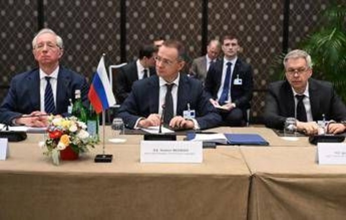 Ucraina, seconda giornata di trattative a Ginevra: focus su sicurezza e territori