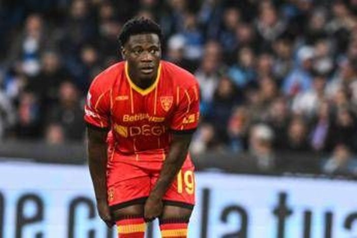 Banda, prima malore poi gioia: dimesso da ospedale per assistere a nascita figlia Banda, prima malore poi gioia: dimesso da ospedale per assistere a nascita figlia