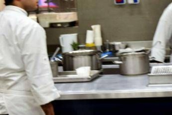 Come far bollire l'acqua più velocemente? I 'trucchi' in cucina Come far bollire l'acqua più velocemente? I 'trucchi' in cucina