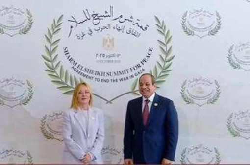 A Sharm il bilaterale Meloni-al Sisi: "Insieme per la pace in Medio Oriente" A Sharm il bilaterale Meloni-al Sisi: "Insieme per la pace in Medio Oriente"