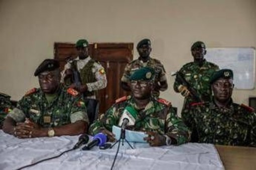 Golpe in Guinea-Bissau, arrestato presidente Embaló: militari impongono coprifuoco